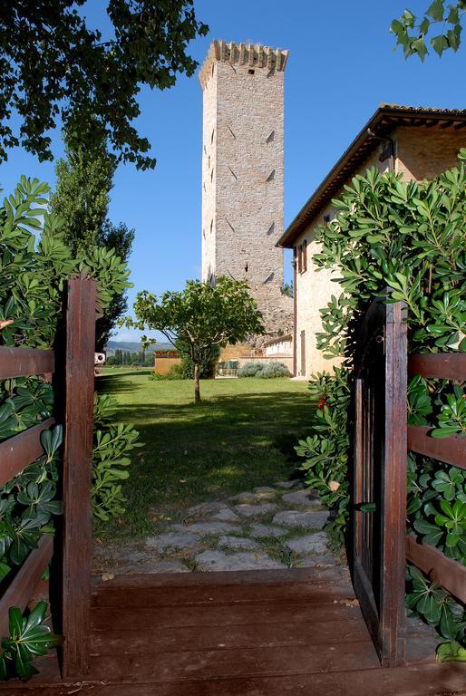 Agriturismo Le Due Torri - Torre Quandrano Cannara Exteriör bild